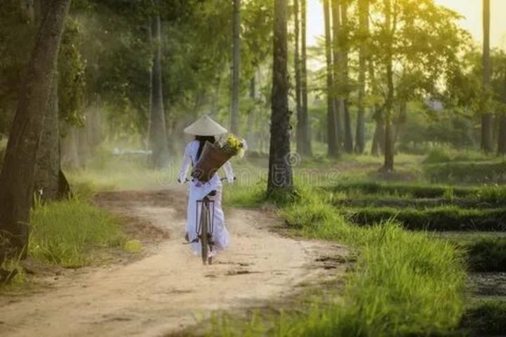 Trong một đoạn video diễn hài gần đây, Bi Béo- con trai của NSND, Cục trưởng